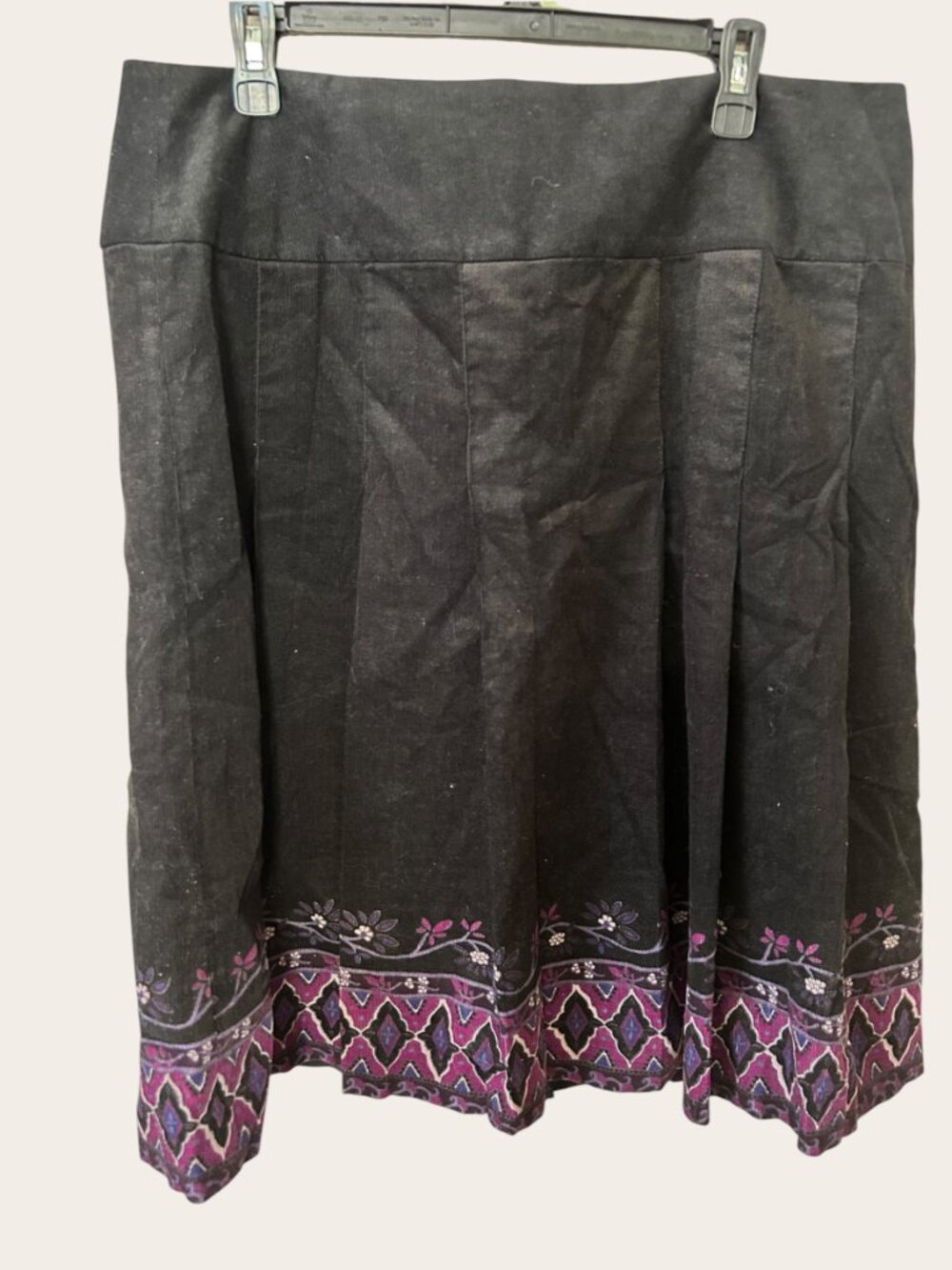 Apostrophe Black Corduroy Pleated Skirt — Floral Ikat Border — Size 16 — NWT - Picture 3 of 6